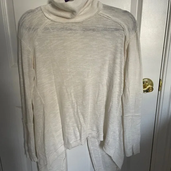 Turtle neck - Picture 1 of 2